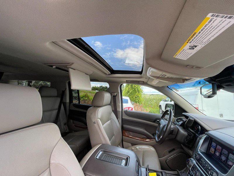 Used 2017 Chevrolet Suburban Premier AWD/4WD image 3