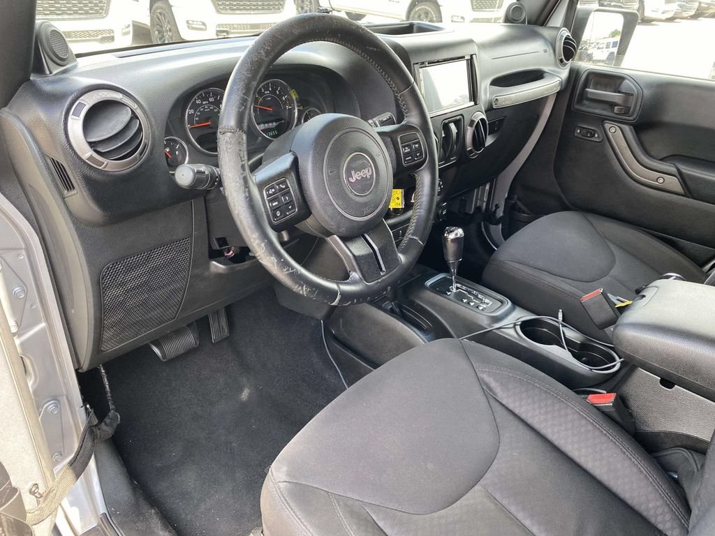 Used 2013 Jeep Wrangler Sport AWD/4WD image 9