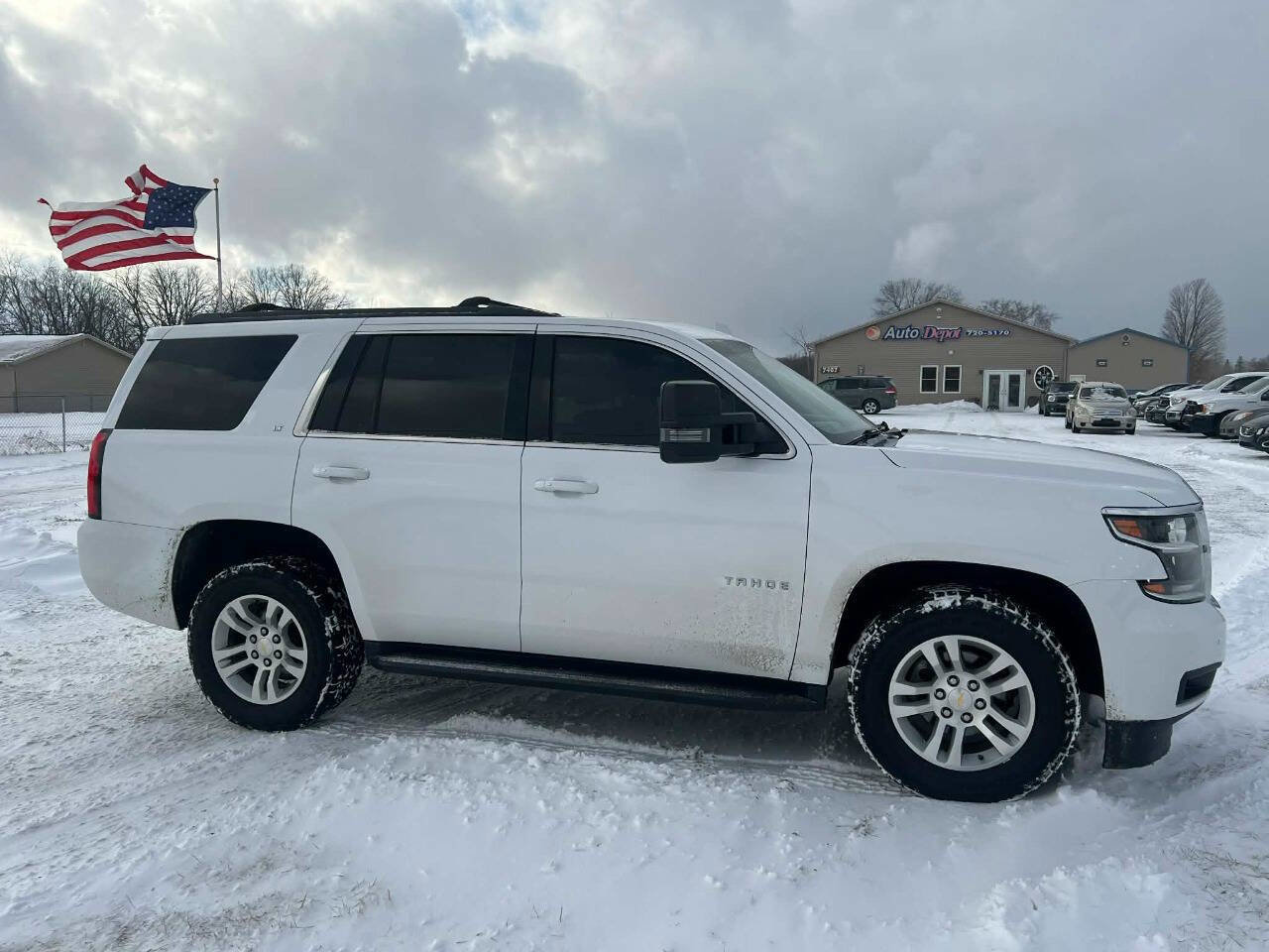 Used 2015 Chevrolet Tahoe LT w/ Luxury Package image 1