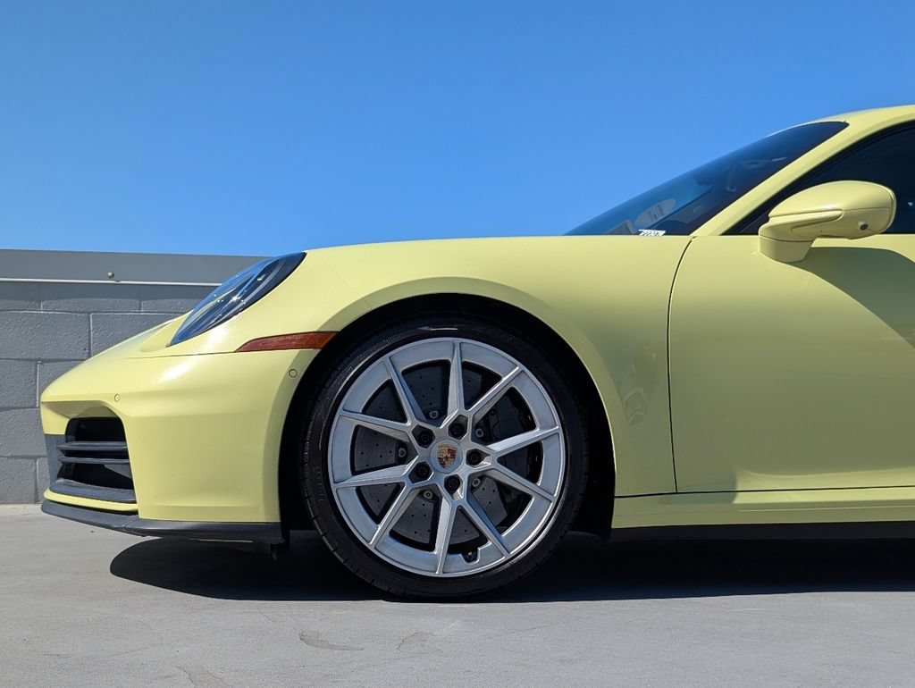 Used 2025 Porsche 911 Carrera S RWD image 9