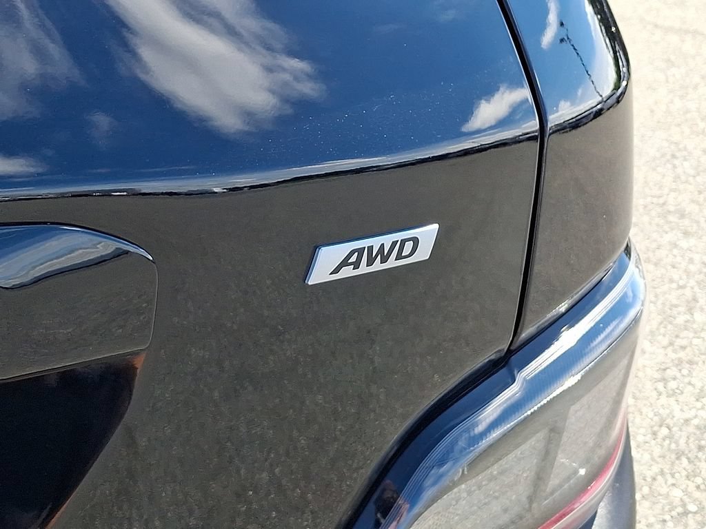 Used 2023 Hyundai Kona SEL AWD/4WD image 28