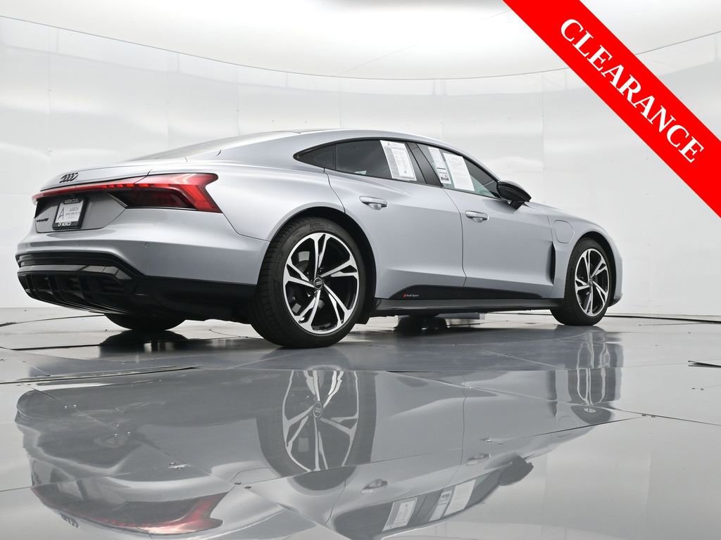 Used 2024 Audi e-tron GT Premium Plus image 49