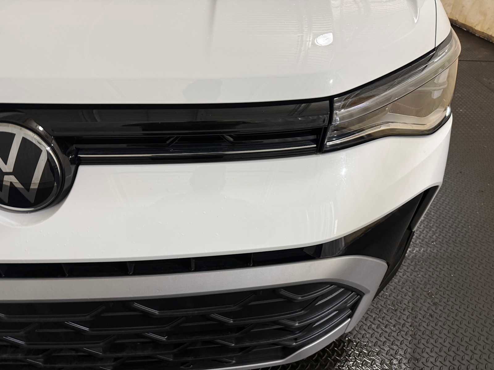 Certified 2025 Volkswagen Taos S image 5