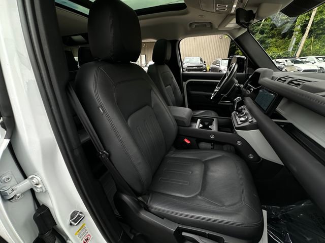 Used 2022 Land Rover Defender 110 S image 41