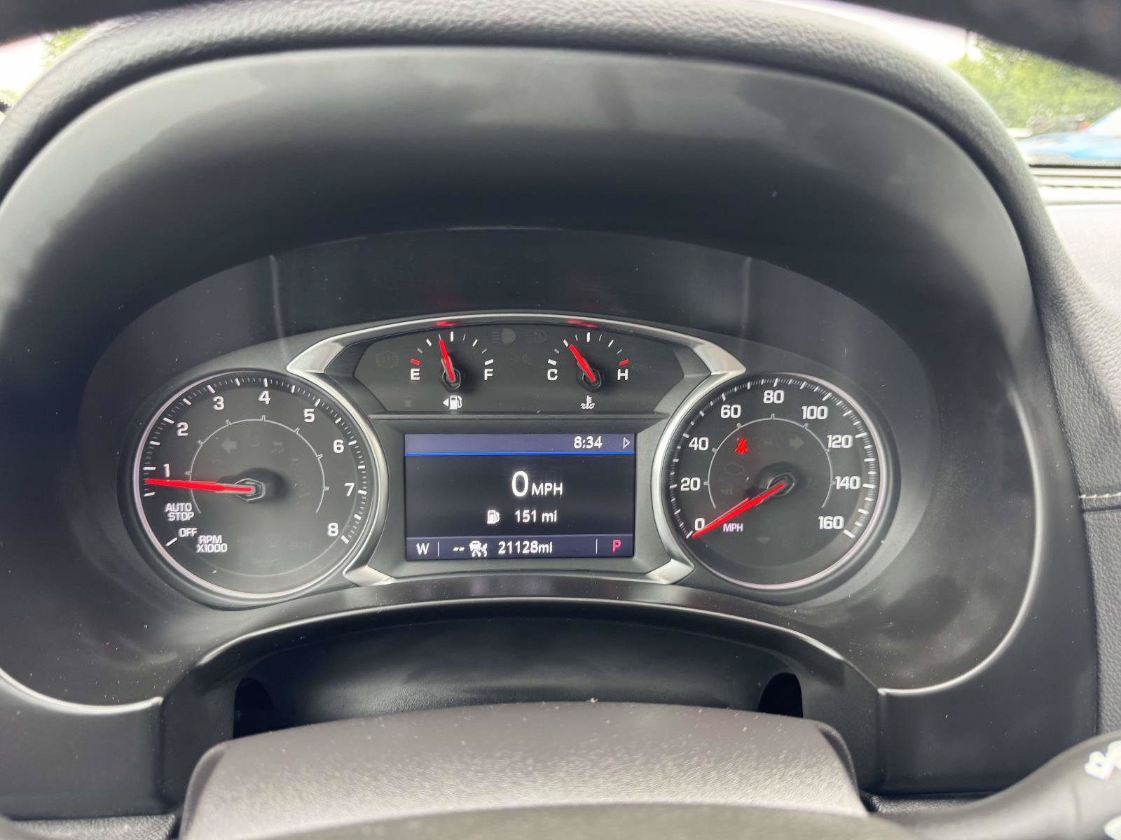 Used 2024 GMC Terrain SLT AWD/4WD image 27