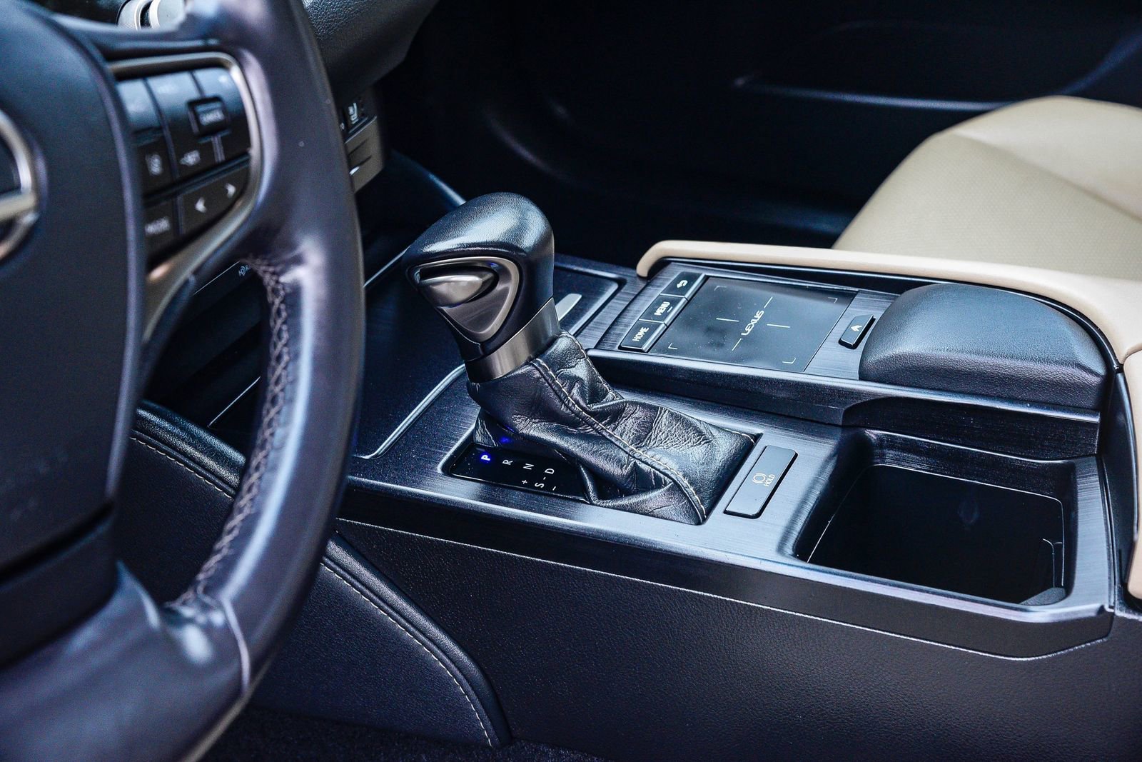 Used 2021 Lexus ES 350 w/ Premium Package image 24