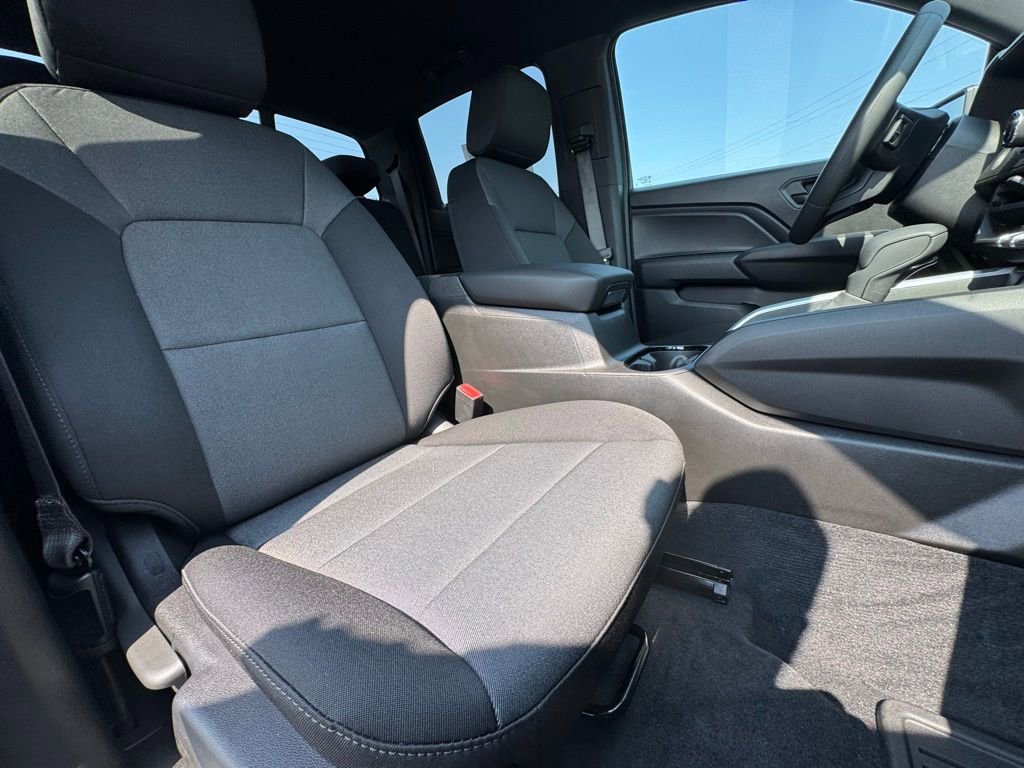 Used 2025 Chevrolet Colorado Trail Boss AWD/4WD image 27