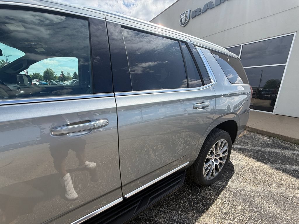 Used 2025 GMC Yukon Denali AWD/4WD image 37