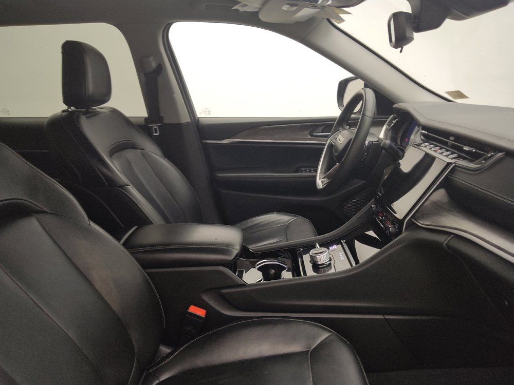 Used 2023 Jeep Grand Cherokee L Limited AWD/4WD image 21