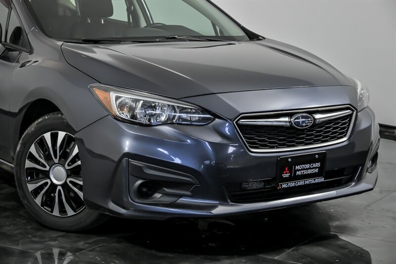 Used 2017 Subaru Impreza 2.0i AWD/4WD image 2