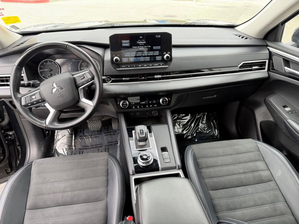 Used 2024 Mitsubishi Outlander SE FWD image 15