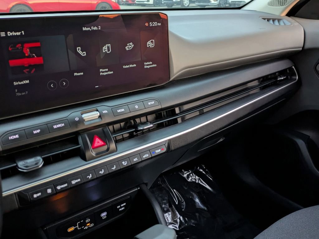 Used 2025 Kia K4 LXS image 15