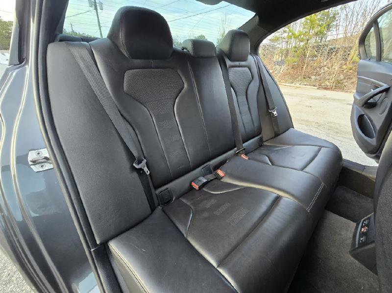 Used 2016 BMW M3 image 23