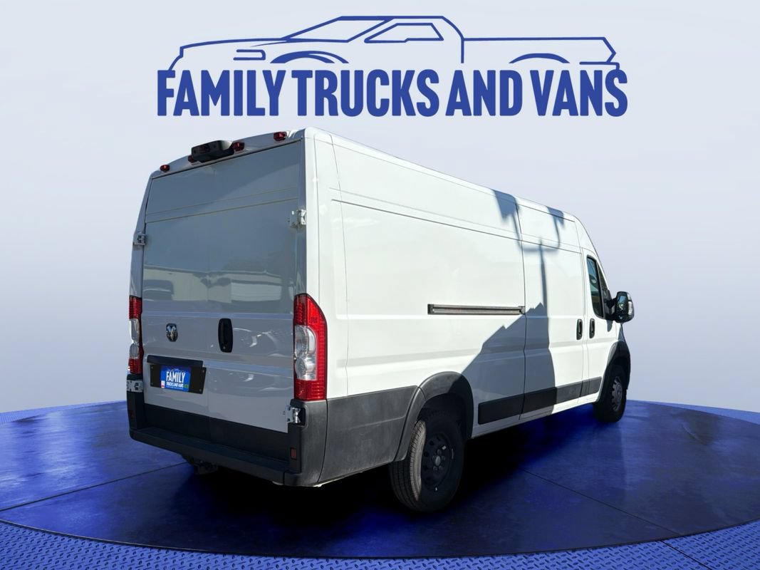 Used 2023 RAM ProMaster 3500 FWD image 4