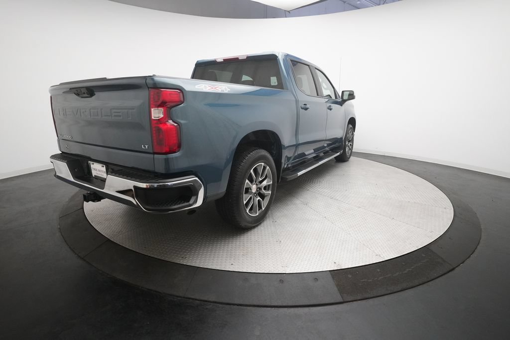 Used 2024 Chevrolet Silverado 1500 LT AWD/4WD image 9