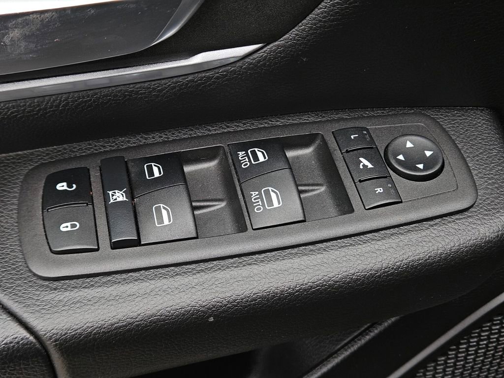 Used 2023 RAM 1500 Big Horn image 17