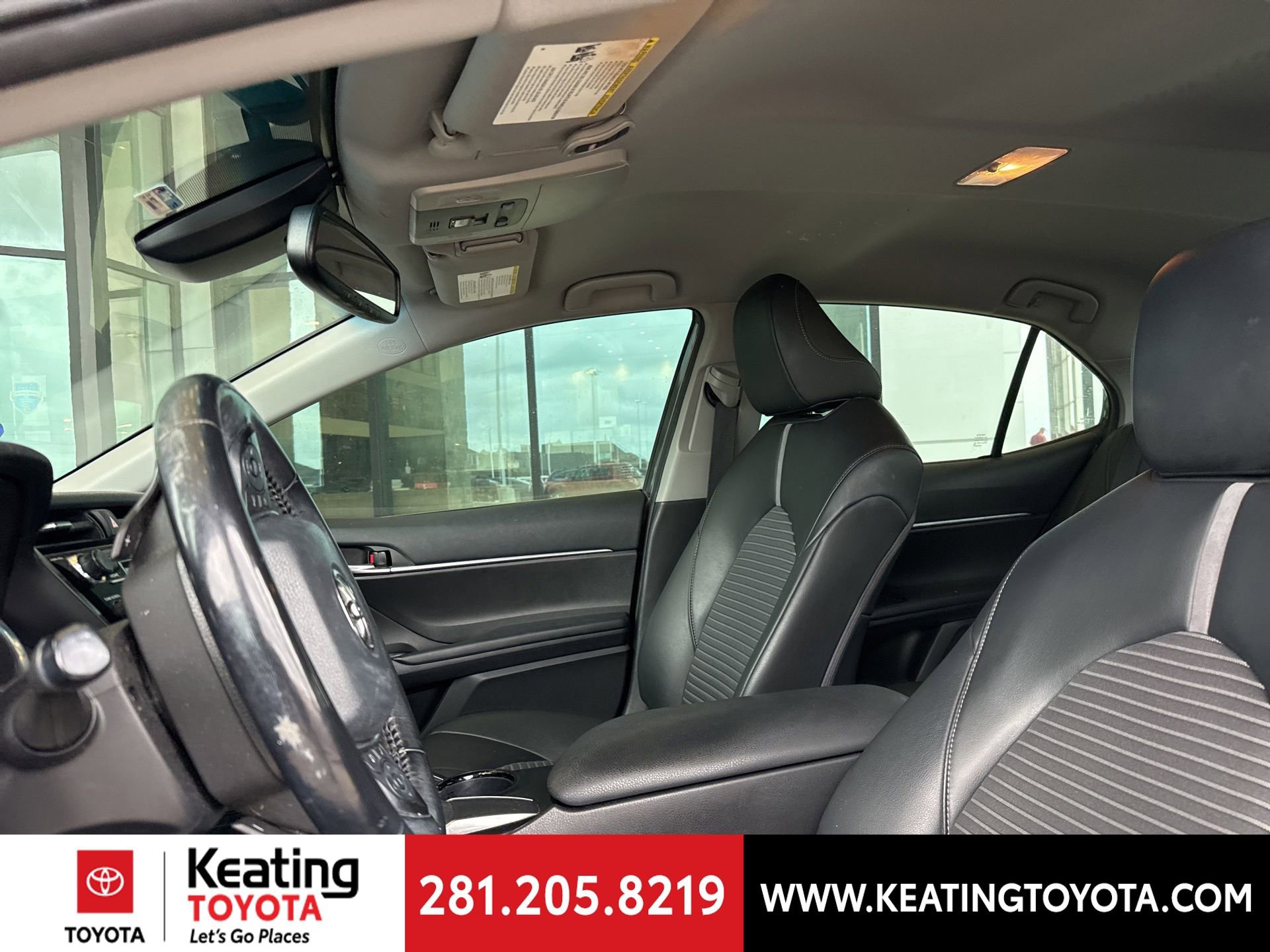 Used 2020 Toyota Camry SE w/ Convenience Package image 14