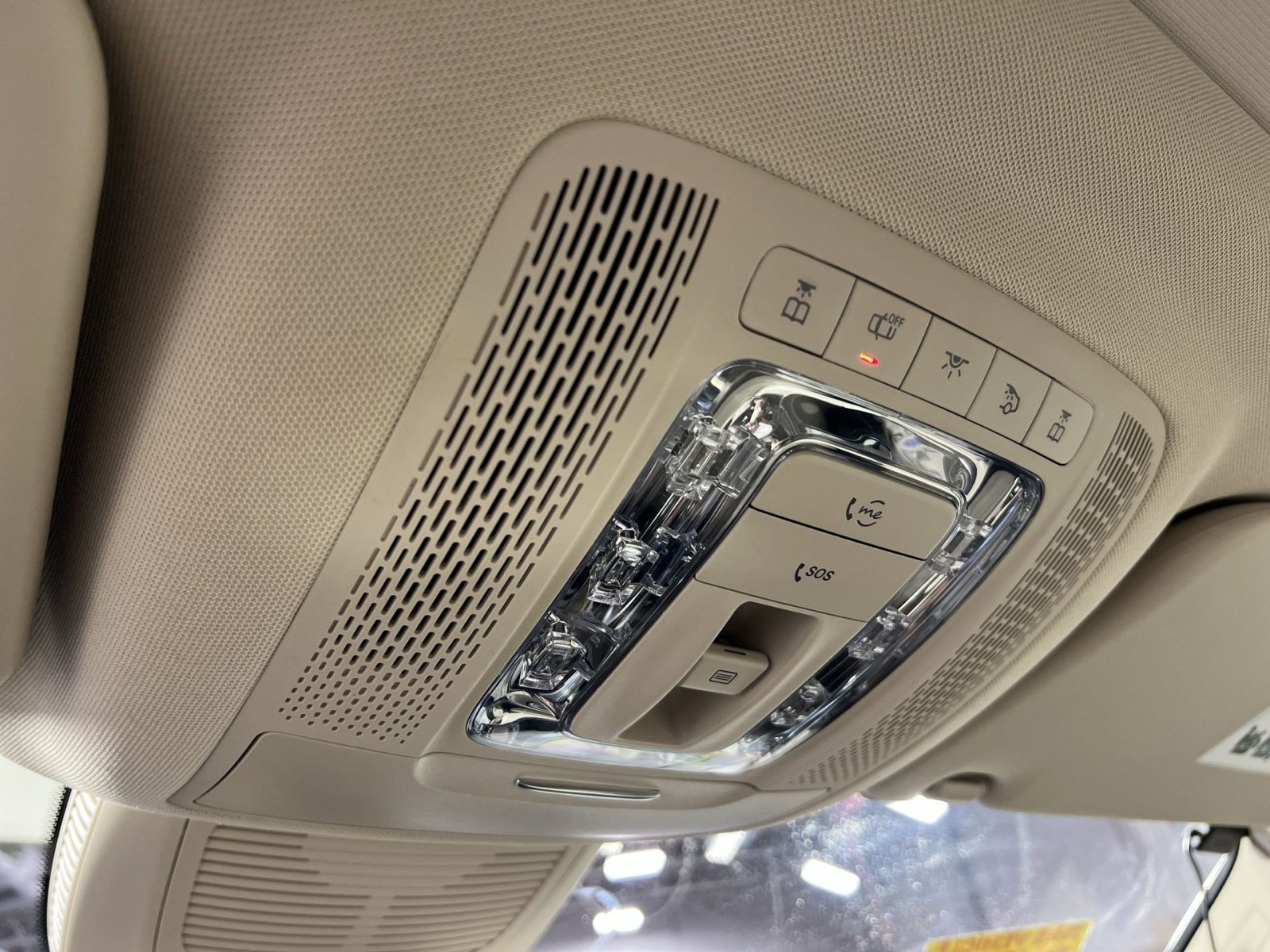 Used 2020 Mercedes-Benz GLS 450 4MATIC image 38