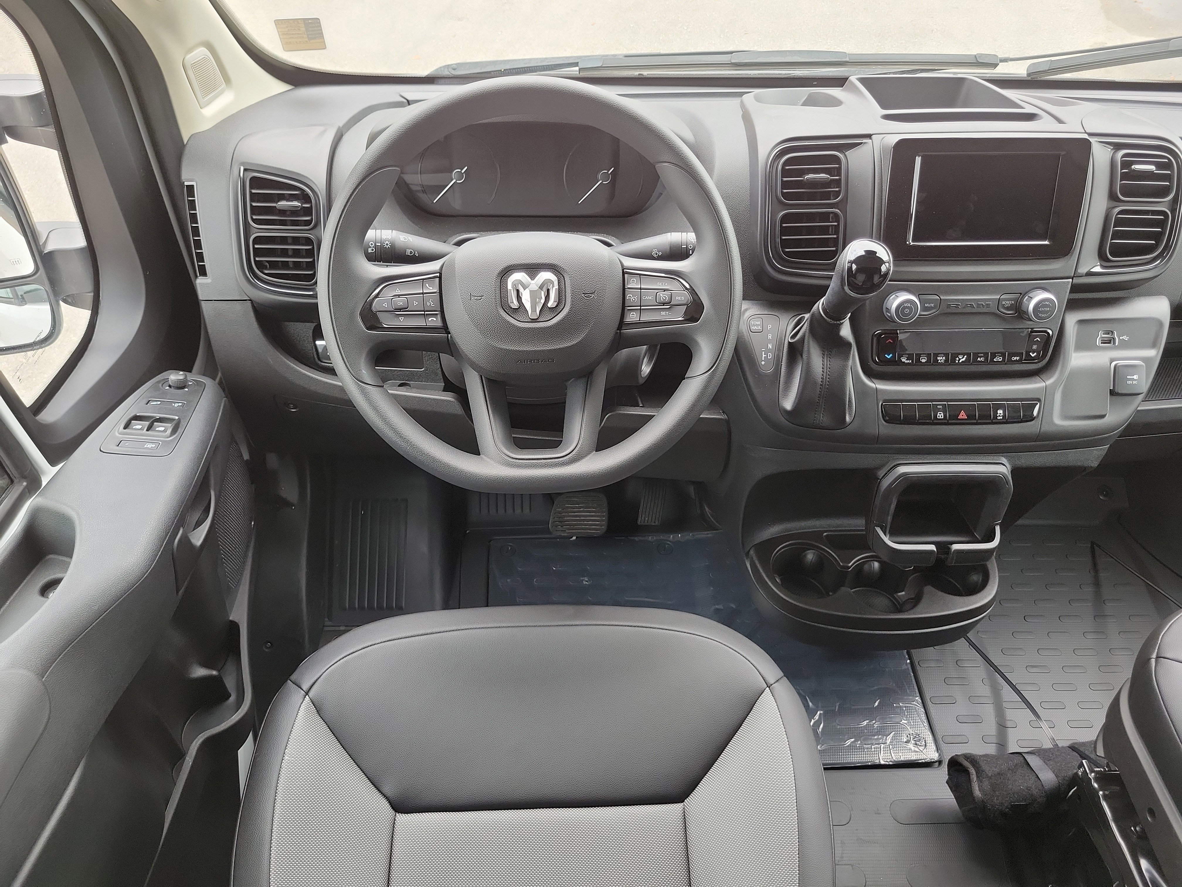 Used 2026 RAM ProMaster 2500 w/ Convenience Group FWD image 20