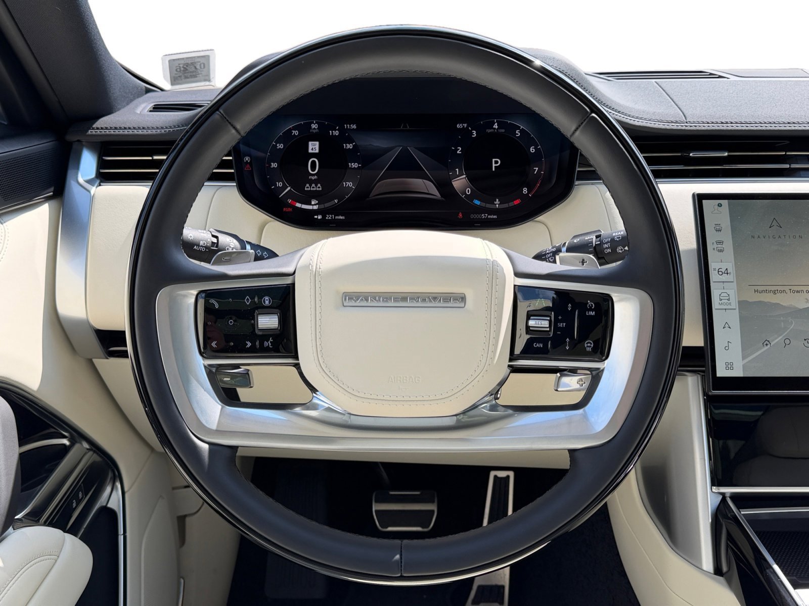 New 2025 Land Rover Range Rover SE image 11