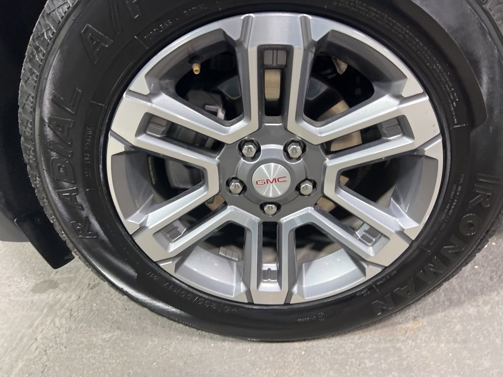 Used 2025 GMC Terrain Elevation image 36