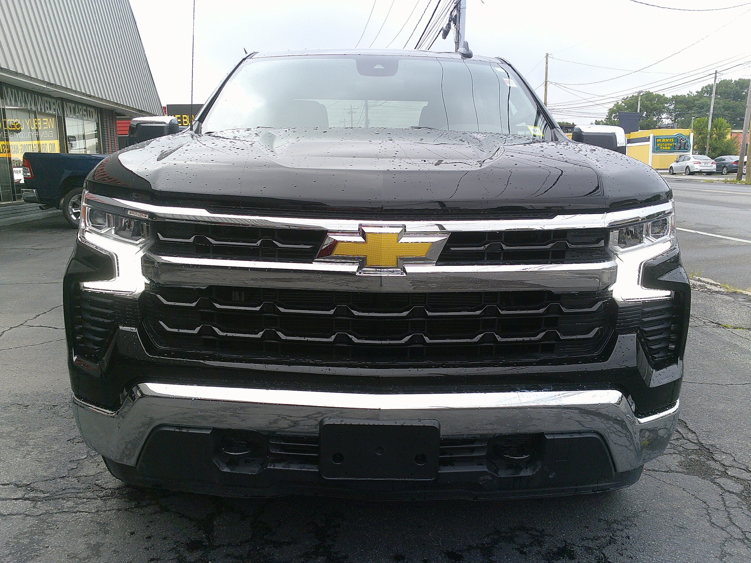 Used 2026 Chevrolet Silverado 1500 LT AWD/4WD image 8