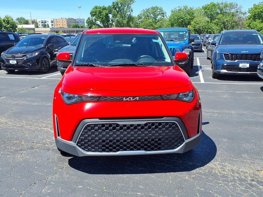 Used 2023 Kia Soul LX FWD image 30