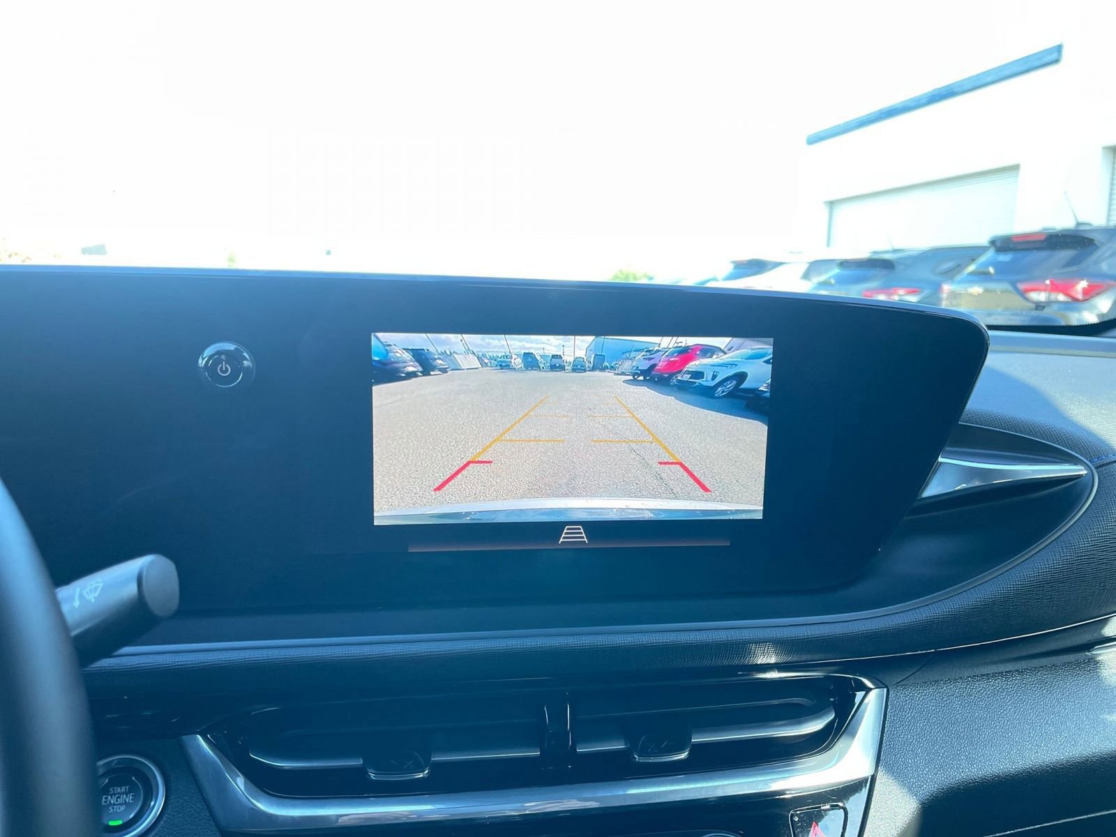 Used 2025 Buick Envista Sport Touring image 17