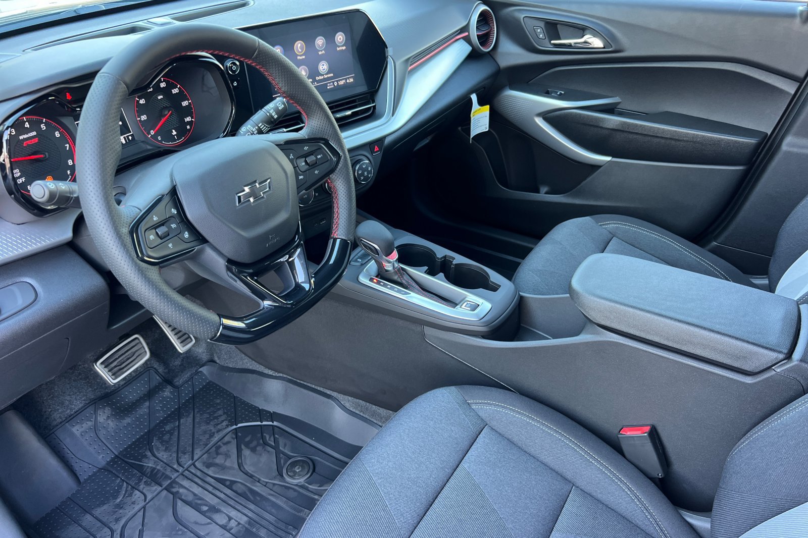 New 2026 Chevrolet Trax RS w/ Driver Confidence Package FWD image 9