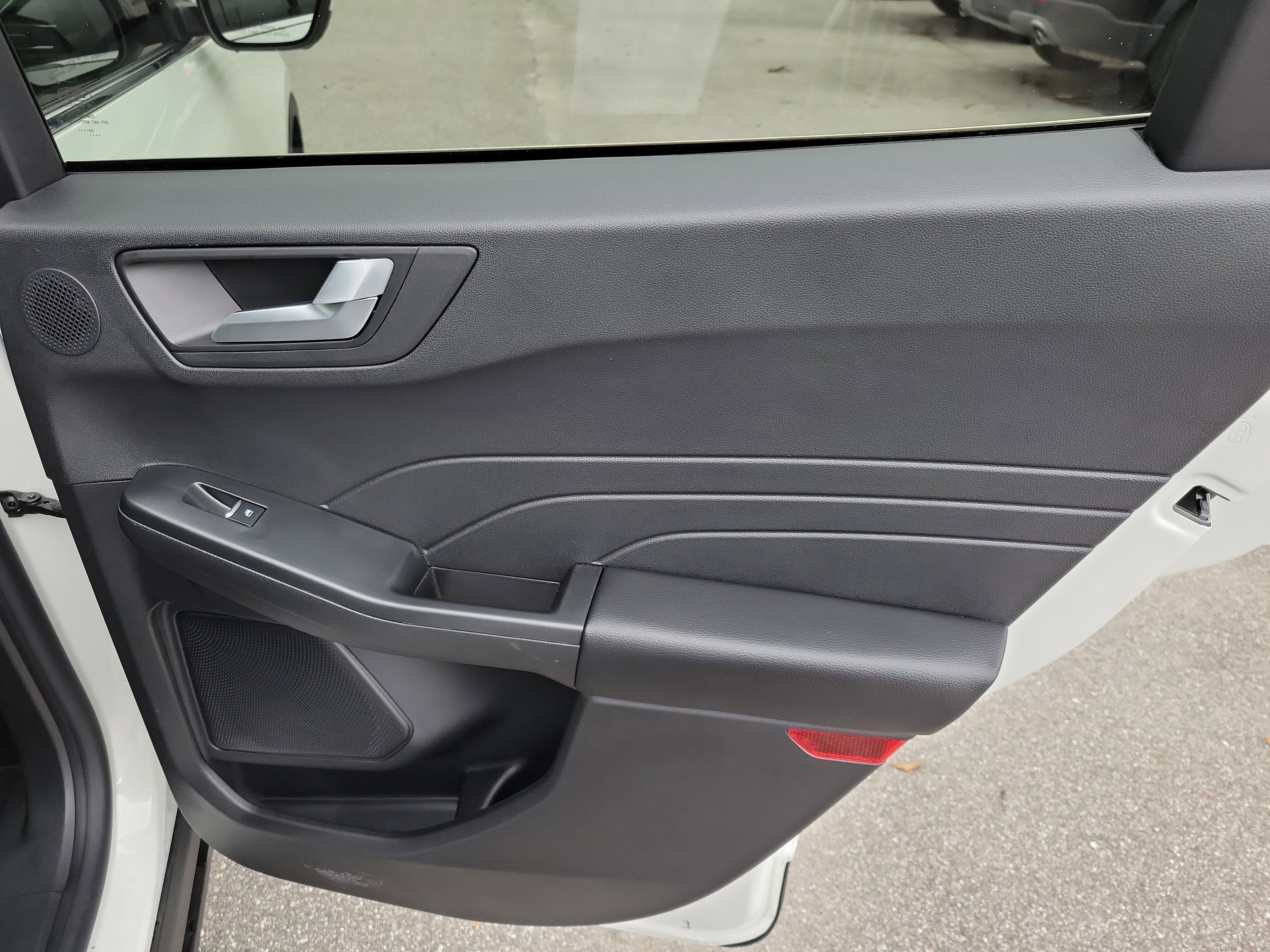 Used 2024 Ford Escape SE w/ PHEV Premium Package image 26