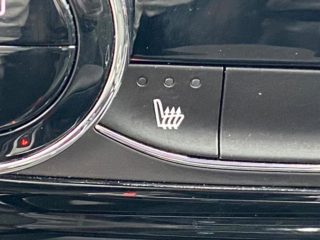 Used 2024 Chevrolet Trax RS w/ Driver Confidence Package image 17