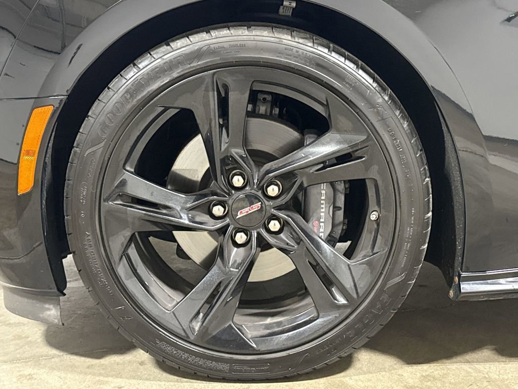Used 2023 Chevrolet Camaro SS RWD image 26