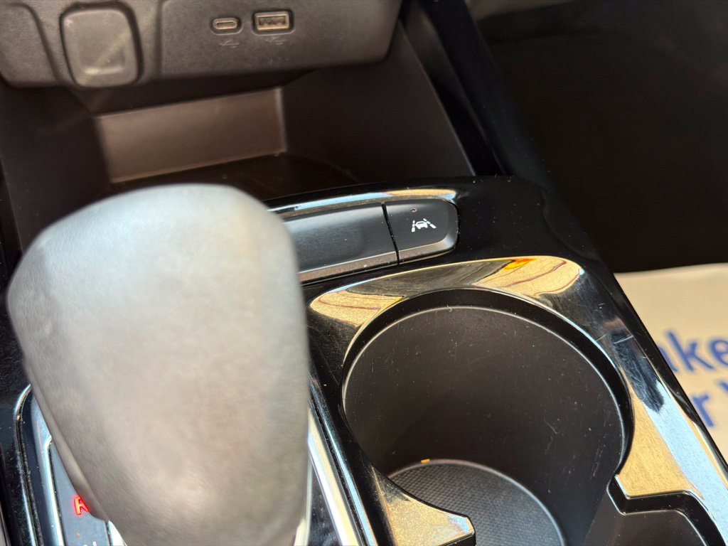Used 2024 Chevrolet Trax LT FWD image 34