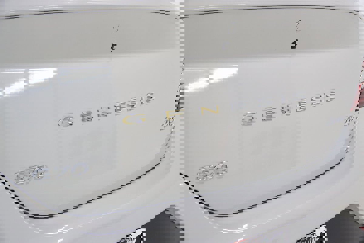 Used 2025 Genesis G70 2.5T image 63