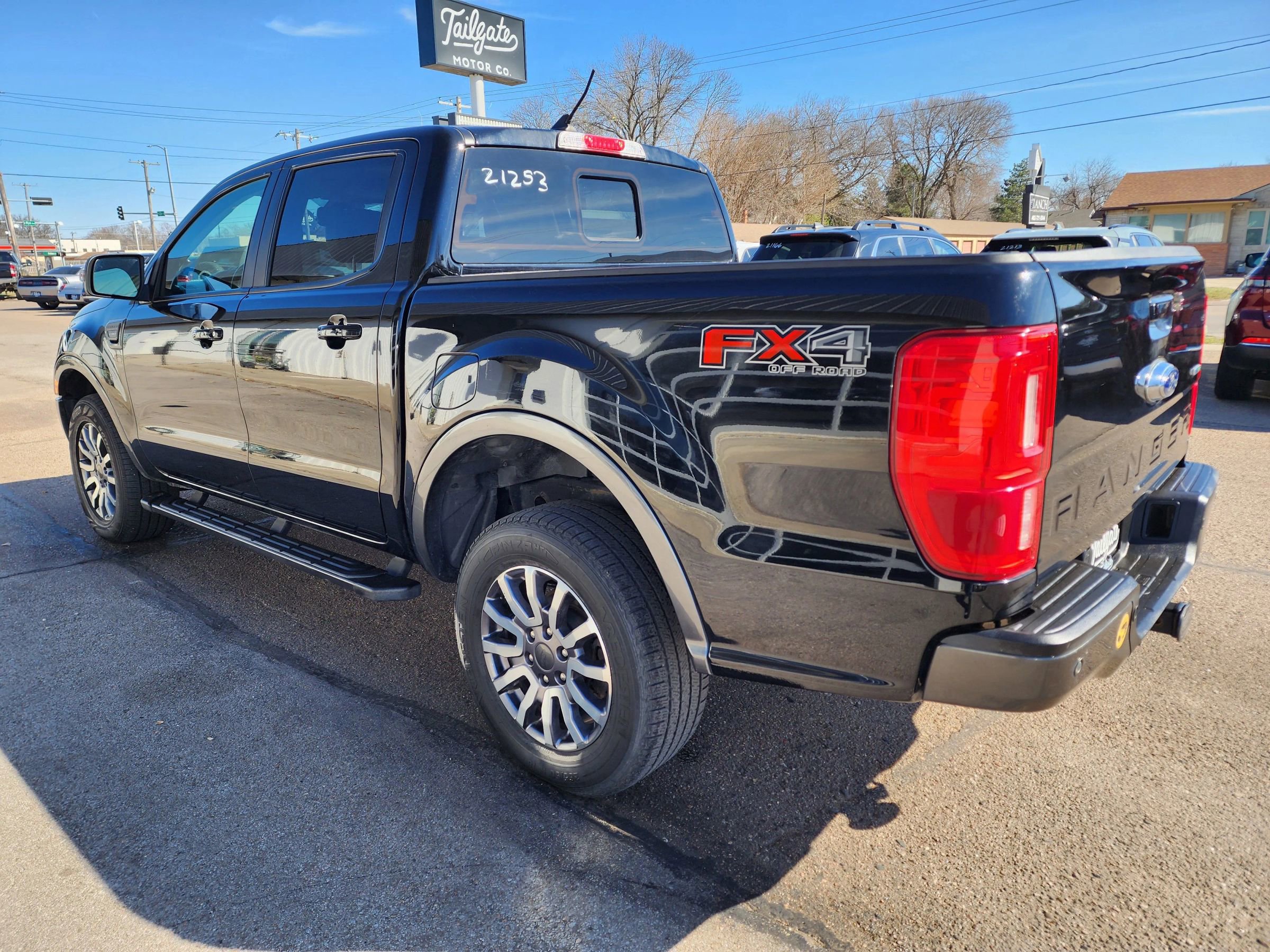 Used 2019 Ford Ranger Lariat w/ Equipment Group 501A Mid image 5