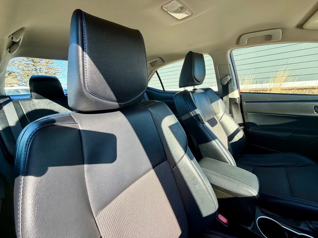 Used 2017 Toyota Corolla SE w/ Carpet Mat Package (TMS) FWD image 20
