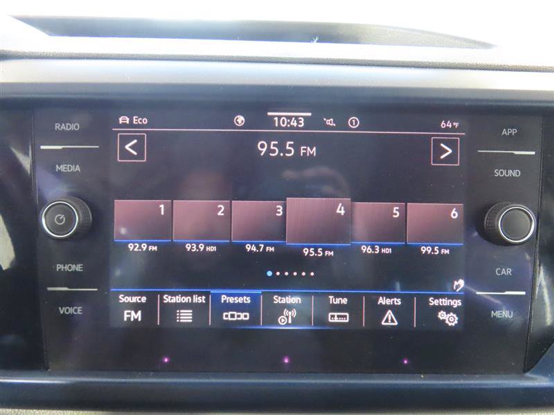 Used 2022 Volkswagen Taos SE AWD/4WD image 24