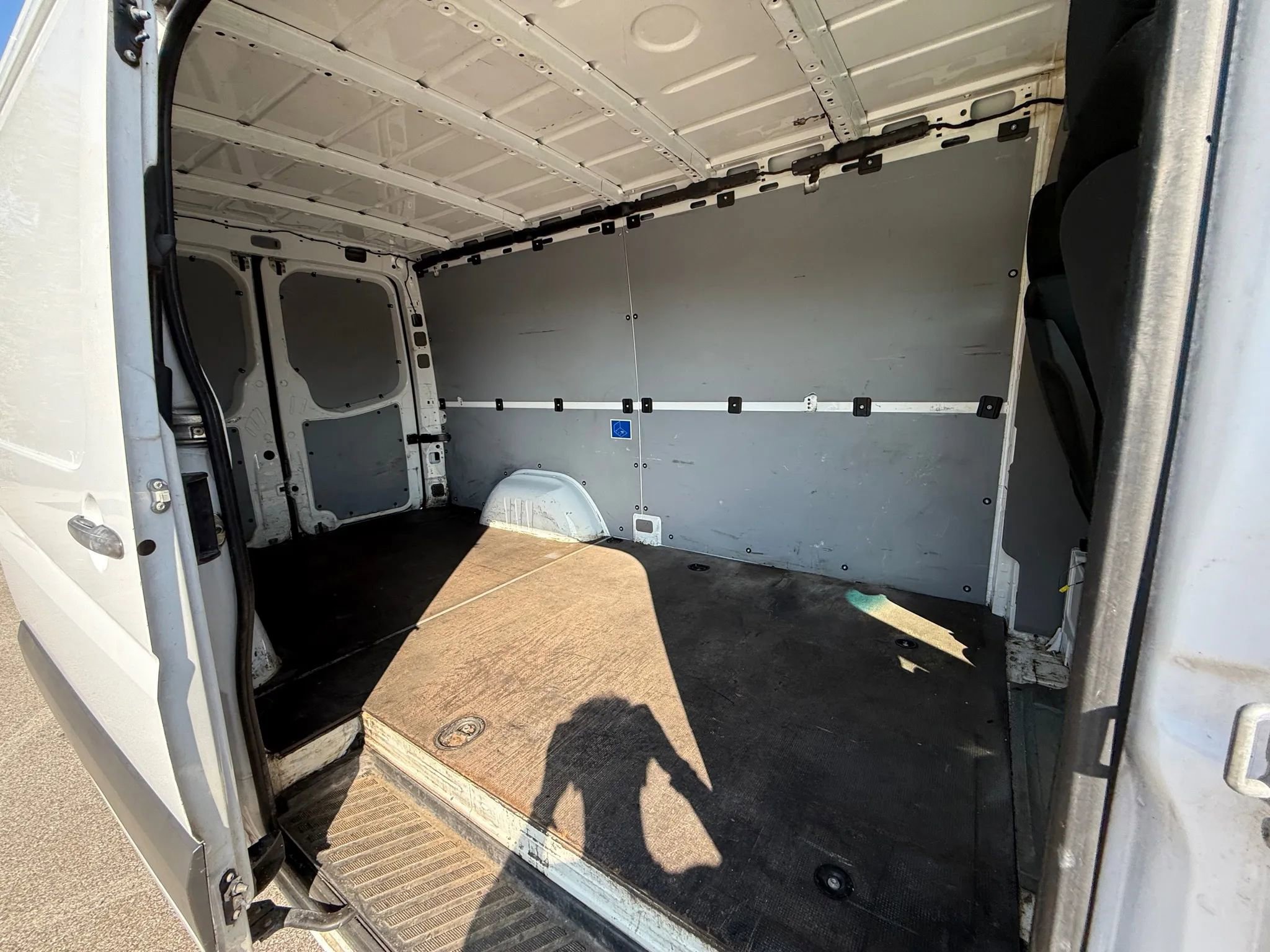 Used 2016 Mercedes-Benz Sprinter 2500 w/ Convenience Package image 18
