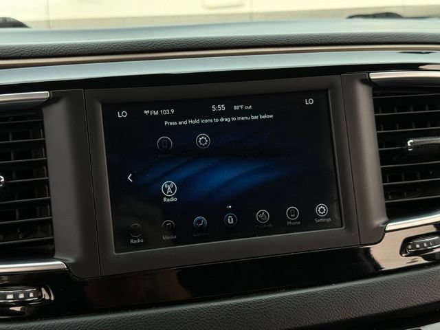 Used 2019 Chrysler Pacifica Touring-L FWD image 23