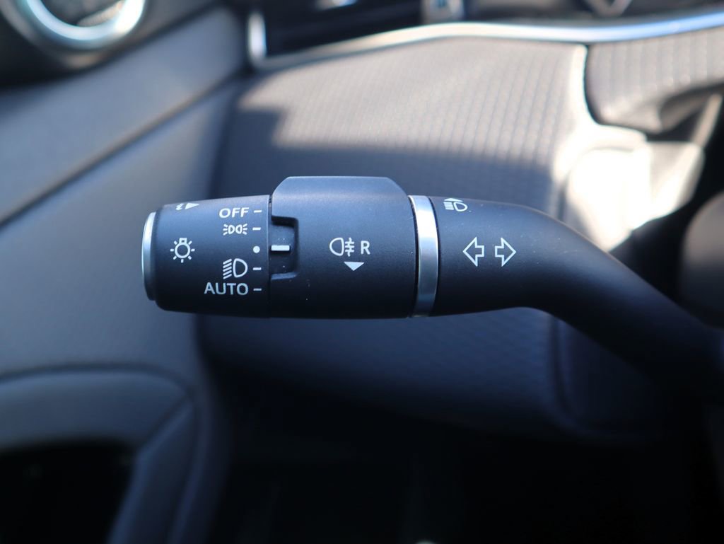 Used 2023 Land Rover Range Rover Evoque S image 23