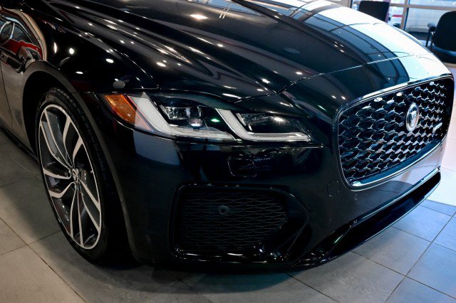 Used 2024 Jaguar XF R-Dynamic SE image 51