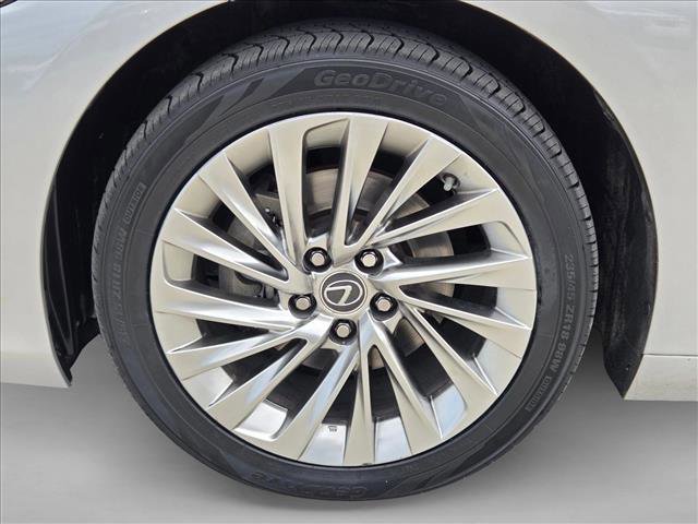 Used 2020 Lexus ES 350 w/ Accessory Package 2 FWD image 24