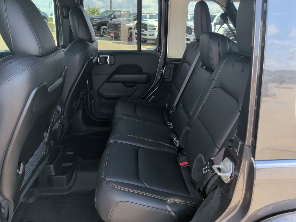 New 2025 Jeep Wrangler Unlimited Sahara AWD/4WD image 40