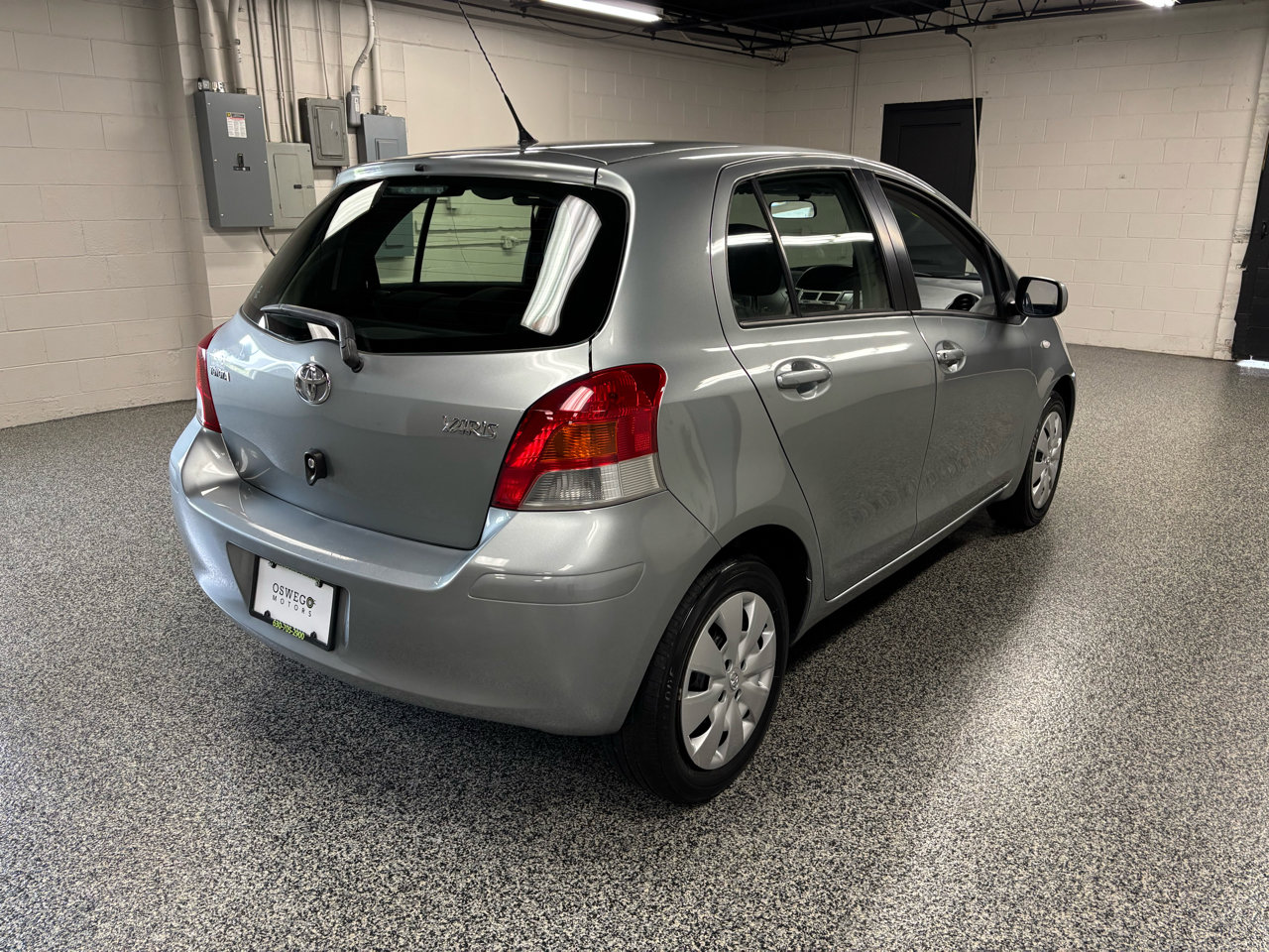 Used 2010 Toyota Yaris Liftback 5-Door image 5