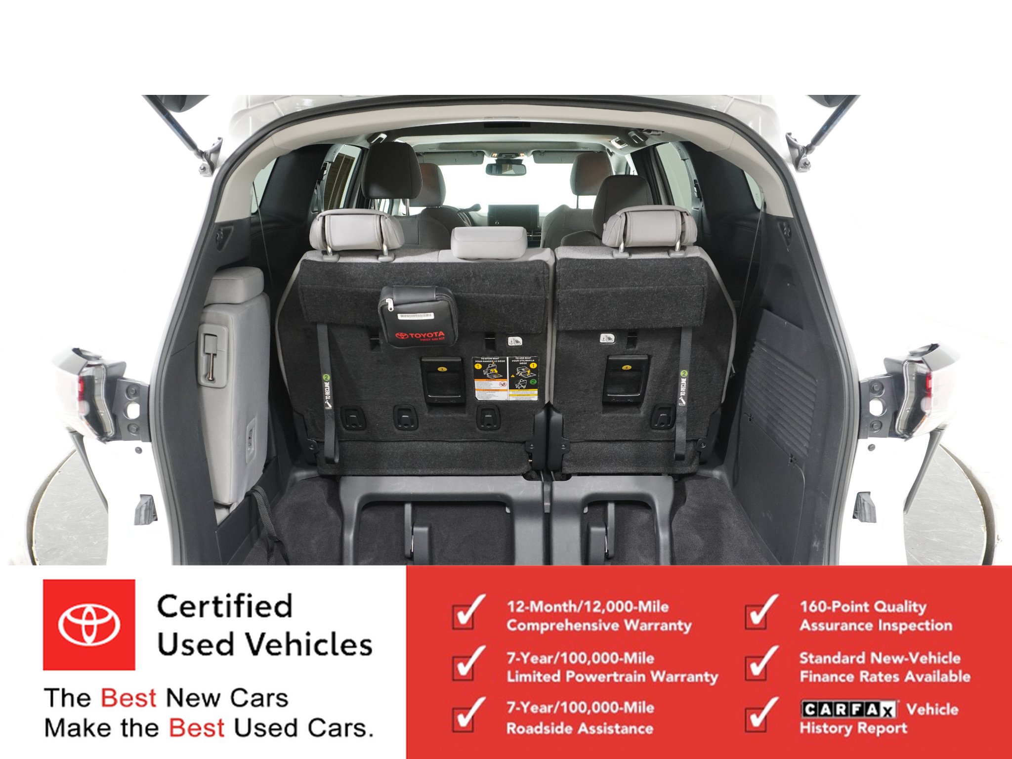 Certified 2025 Toyota Sienna LE w/ LE Plus Package FWD image 9