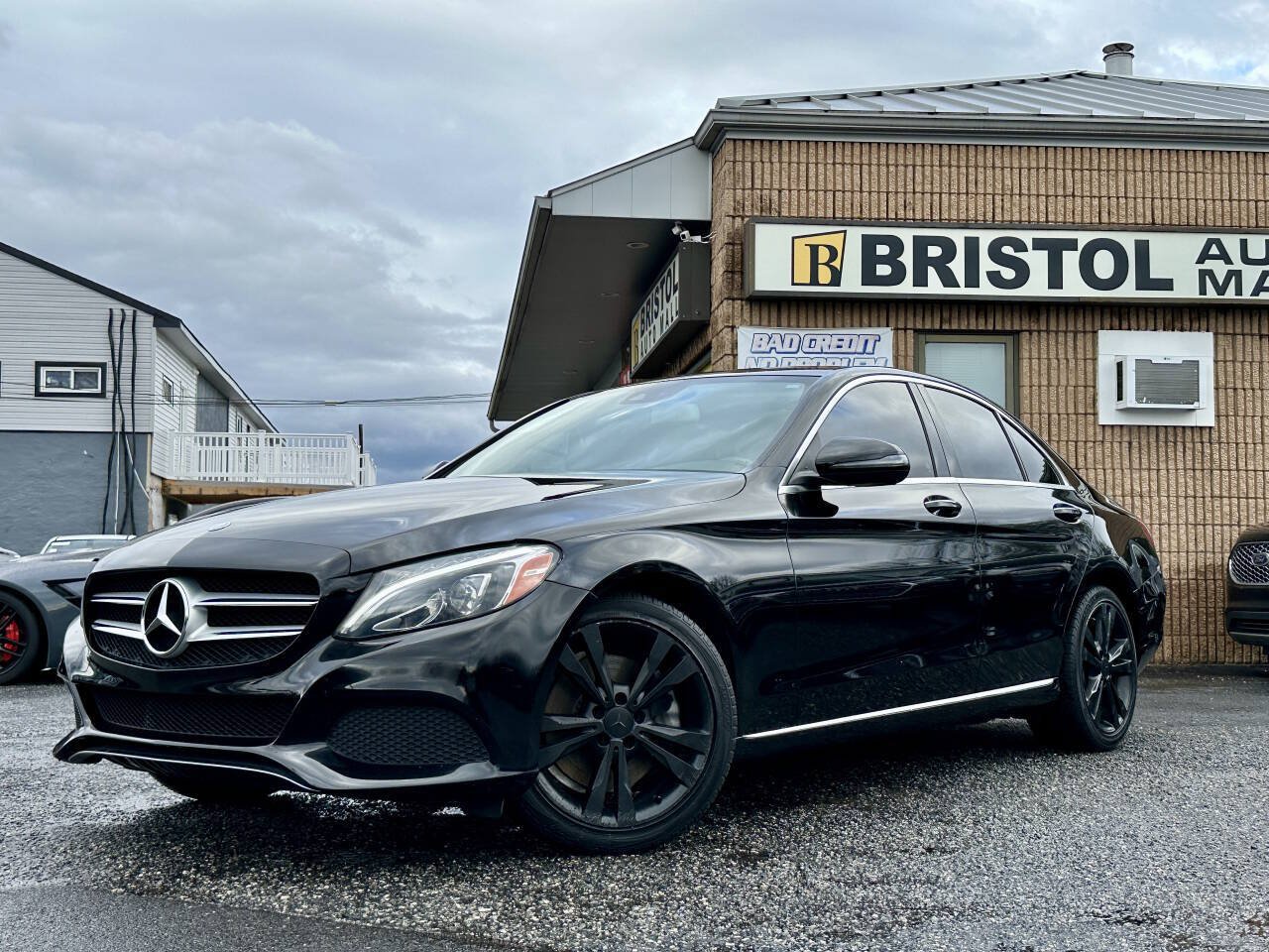 Used 2017 Mercedes-Benz C 300 Sedan w/ Premium 2 Package image 28