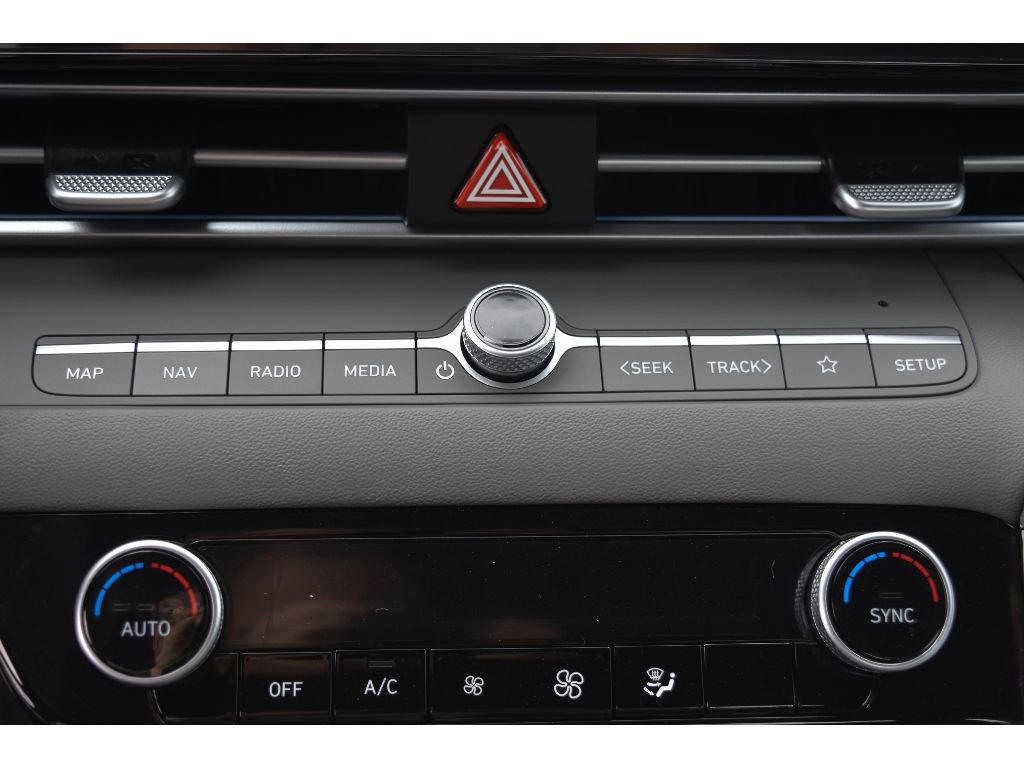 New 2025 Hyundai Elantra SEL image 21