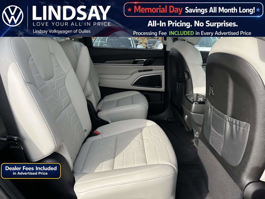 Used 2021 Kia Telluride SX w/ SX Prestige Package AWD/4WD image 13