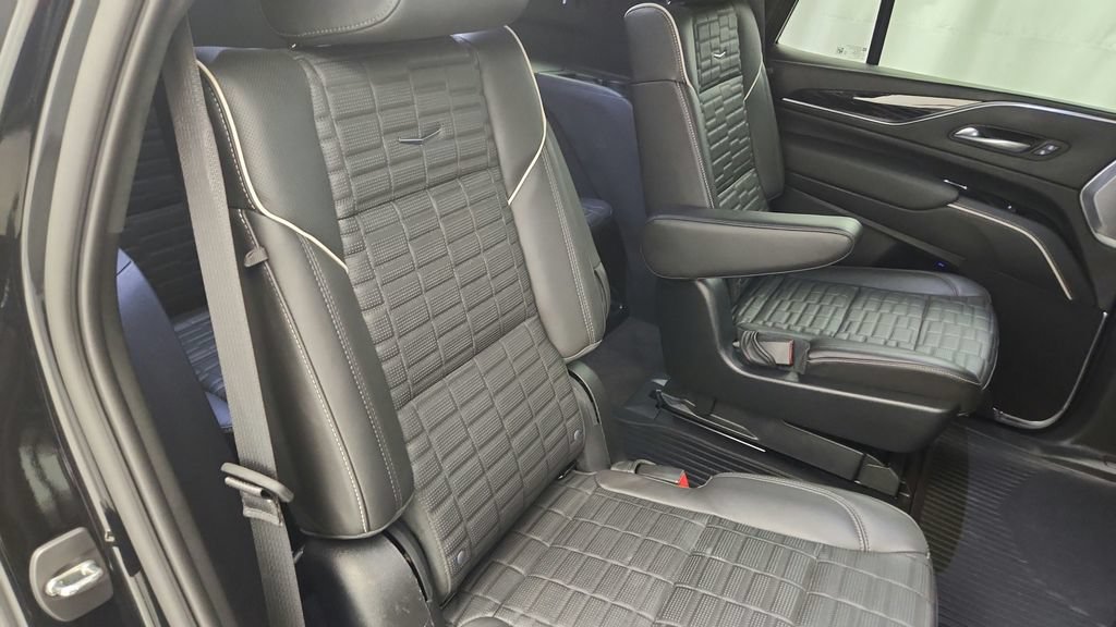 Used 2023 Cadillac Escalade V AWD/4WD image 27