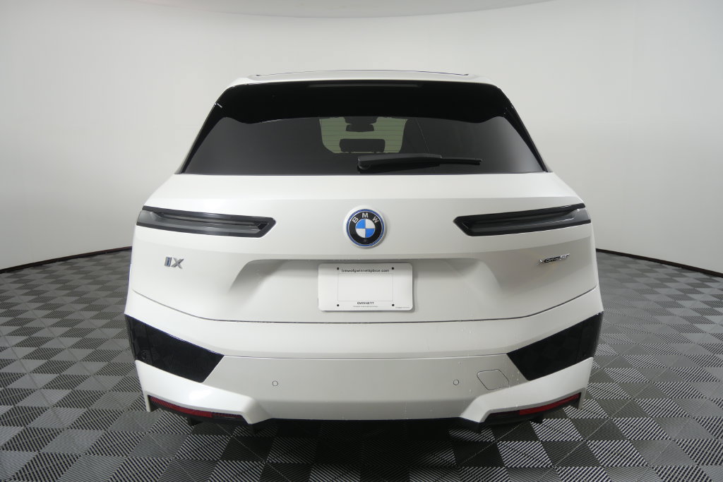Certified 2024 BMW iX xDrive50 w/ Premium Package AWD/4WD image 5